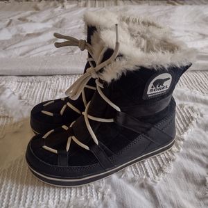 Sorel Glacy Explorer Shortie Boots Black/White US8